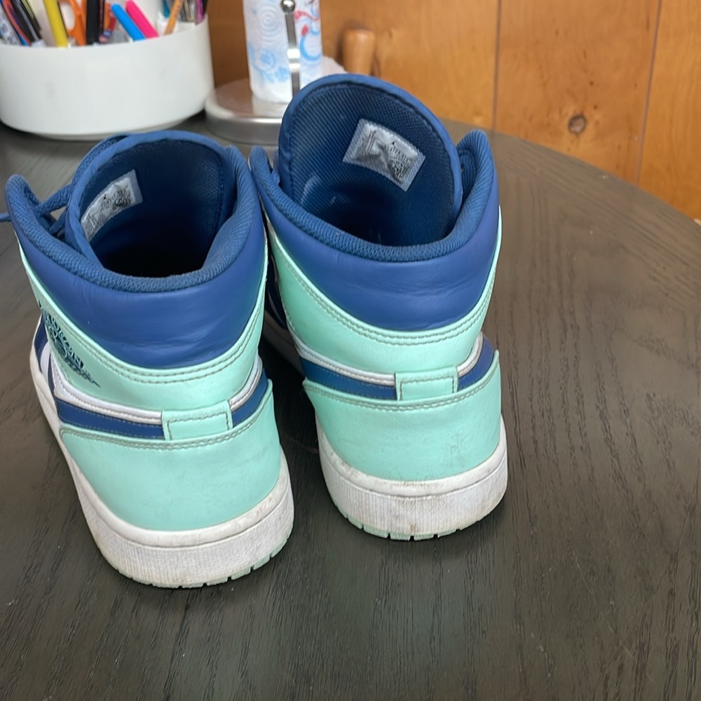 Nike Air Jordan 1 Mid Blue White Mint Green - Picture 4 of 12